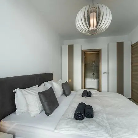 Apartment Vice Seafront 2 Bedroom N Pools Alezzi Beach